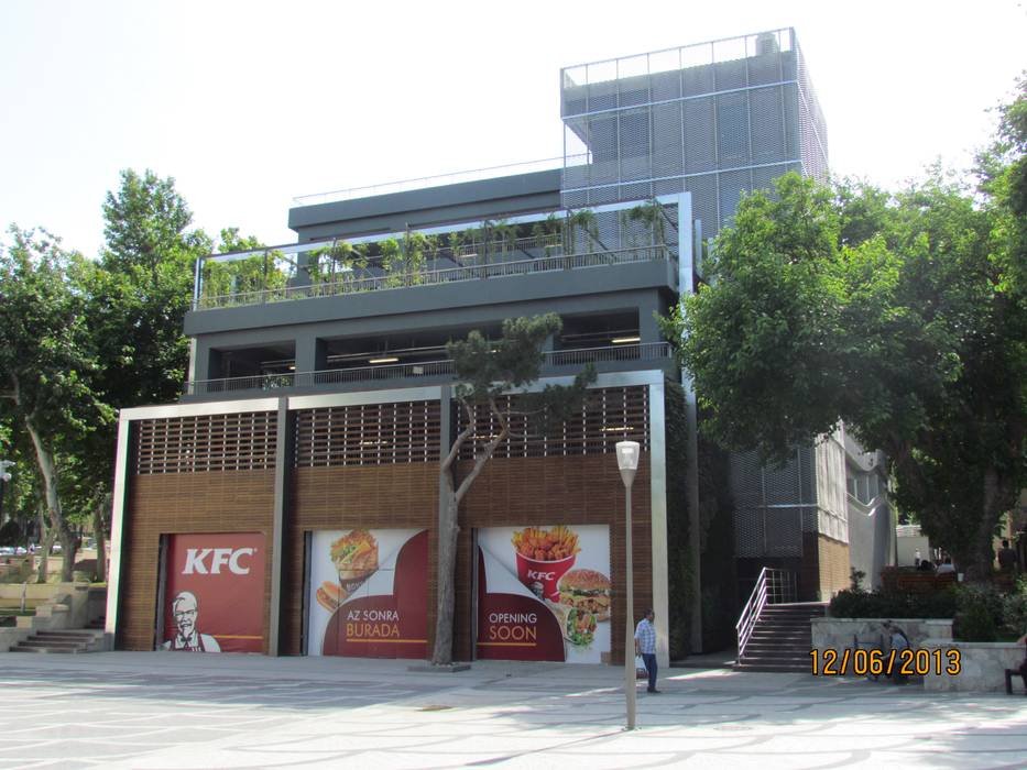 Azerbeycan/Bakü Fountain Car Park, AÇI PROJE MİM. İNŞ. AÇI PROJE MİM. İNŞ. Bedrijfsruimten Autodealers