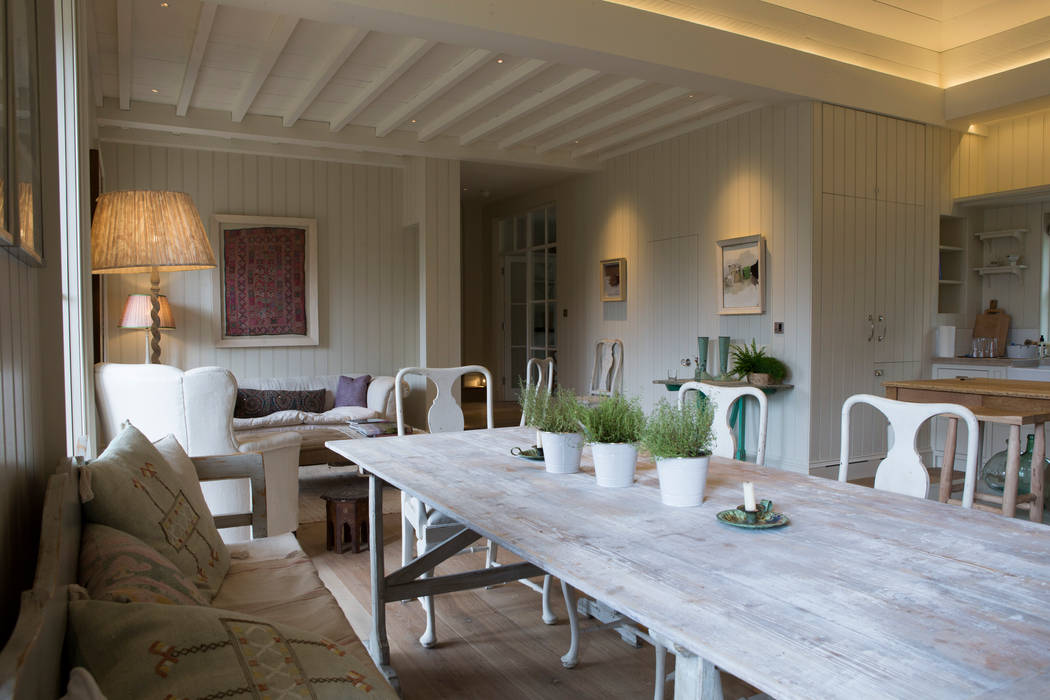 Provence inspired dining area CLPM Ltd Construction Project Consultancy Country style dining room