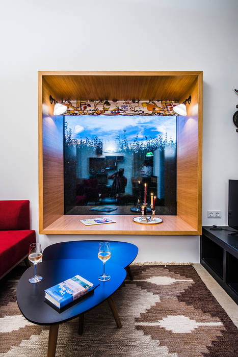 Wohnzimmer Mit Panoramafenster Und Josef Frank Rollo Moderne