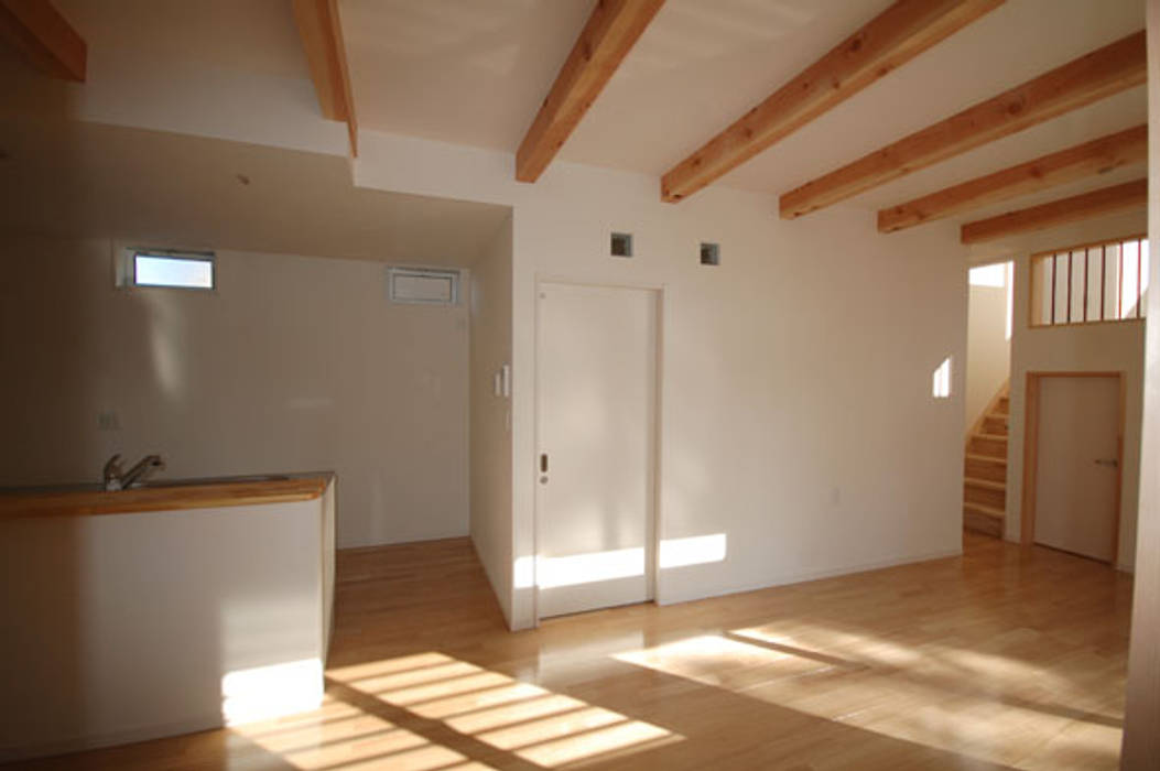 Home Plan Kiyotake 一級建築士事務所 清武建設salas De Estilo Rural Madera Acabado En Madera Homify