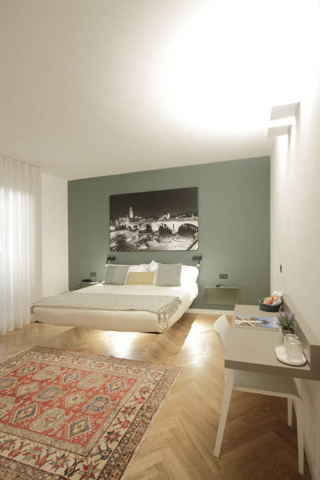 camere Hotel HGR, luigi bello architetto luigi bello architetto Modern style bedroom