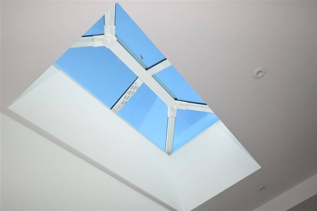 SERENE COURT, STAAC STAAC إضاءات طبيعية من سقف زجاج roof lanterns,staac,window