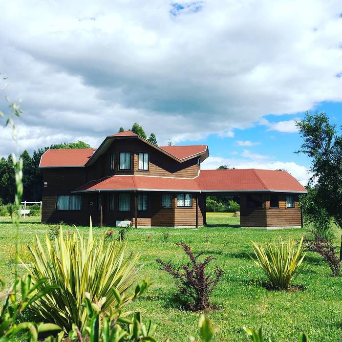 Vivienda V, Nomade Arquitectura y Construcción spa Nomade Arquitectura y Construcción spa Casas unifamiliares Madera Acabado en madera