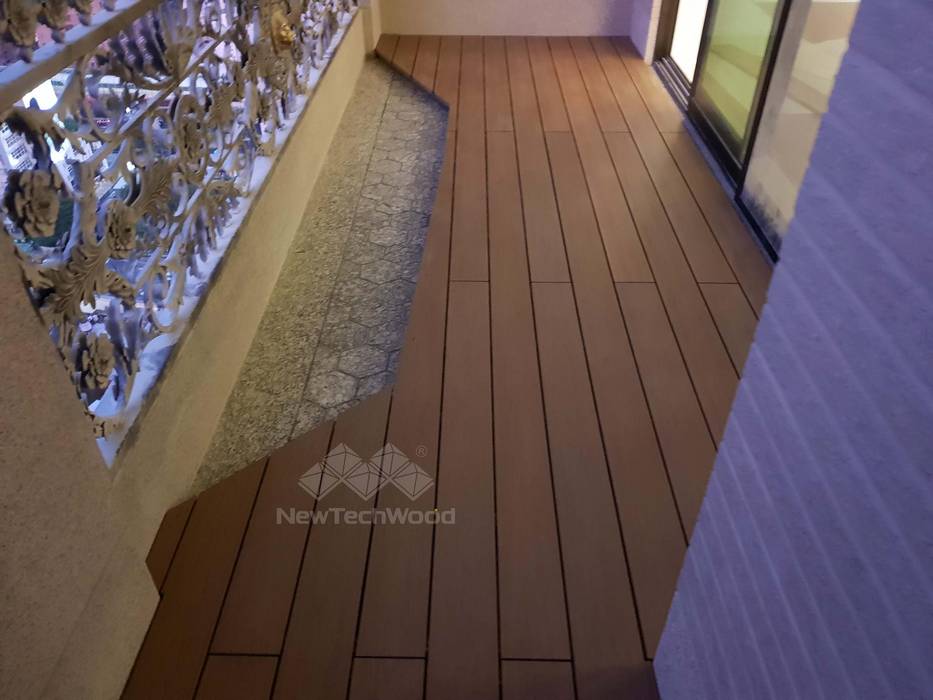 台中七期─特殊造形陽台木地板, 新綠境實業有限公司 新綠境實業有限公司 Balcony Wood-Plastic Composite