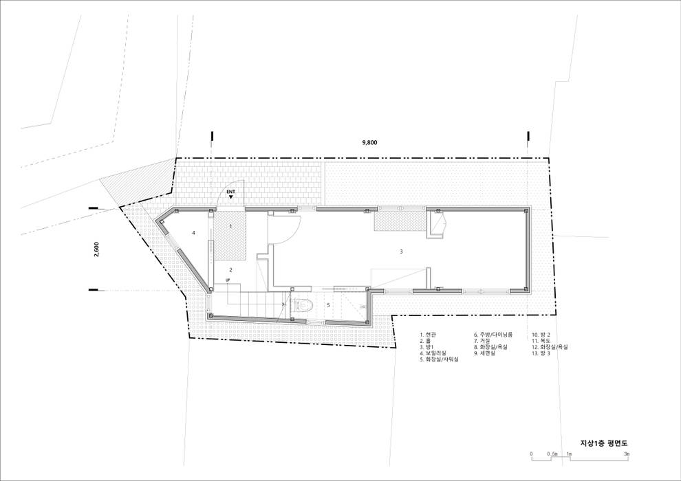 1층평면도: (주)건축사사무소 더함 / ThEPLus Architects의 현대 ,모던