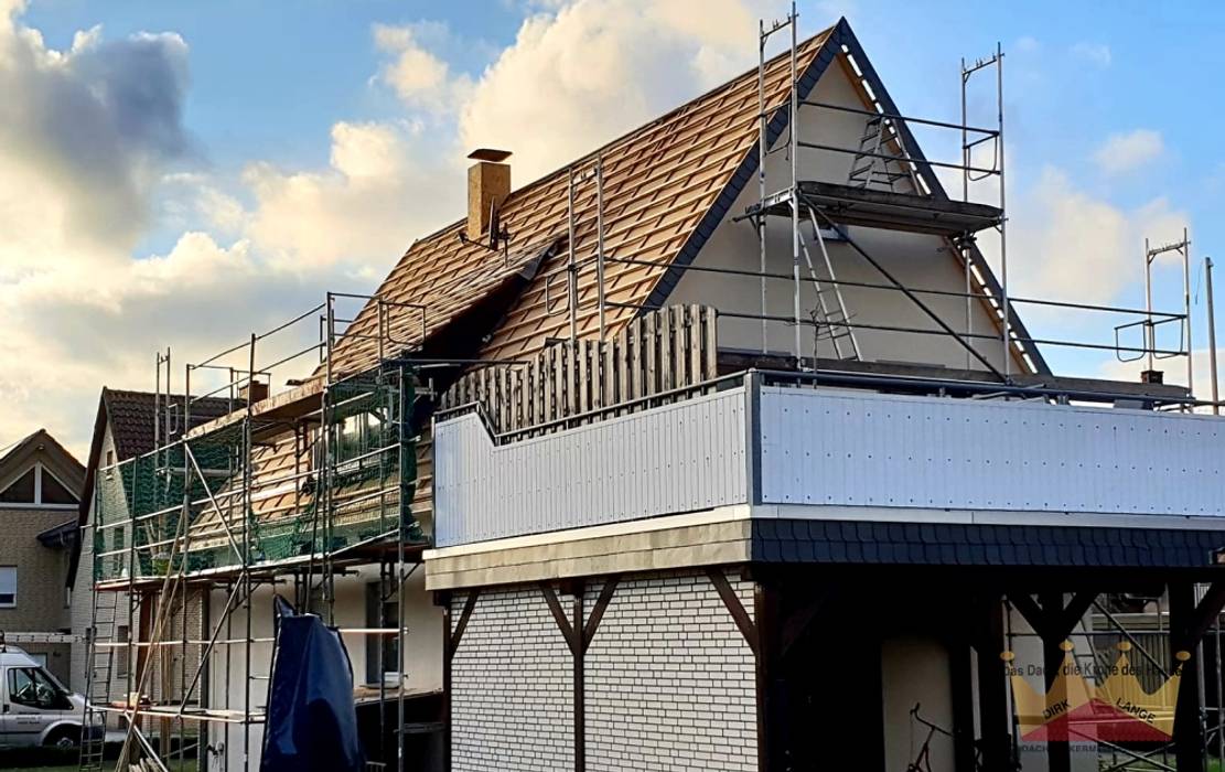 2018 | Dachsanierung in Melle, Dachdeckermeisterbetrieb Dirk Lange Dachdeckermeisterbetrieb Dirk Lange Gable roof