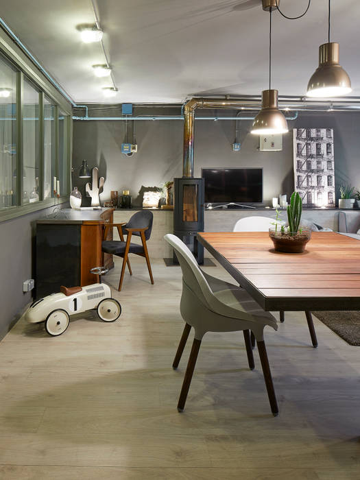 Loft El Capricho, ESTUDIO DE CREACIÓN JOSEP CANO, S.L. ESTUDIO DE CREACIÓN JOSEP CANO, S.L. Industrial style dining room