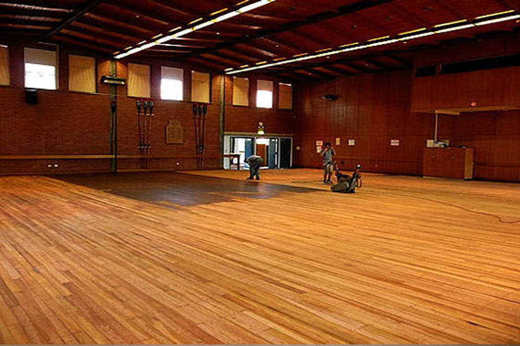 SCHOOL GYM AND HALL WOOD FLOORS SANDING, POLISHING AND RESTORATION, Floor Sanding & Polishing London Ltd Floor Sanding & Polishing London Ltd Commercial spaces Schools