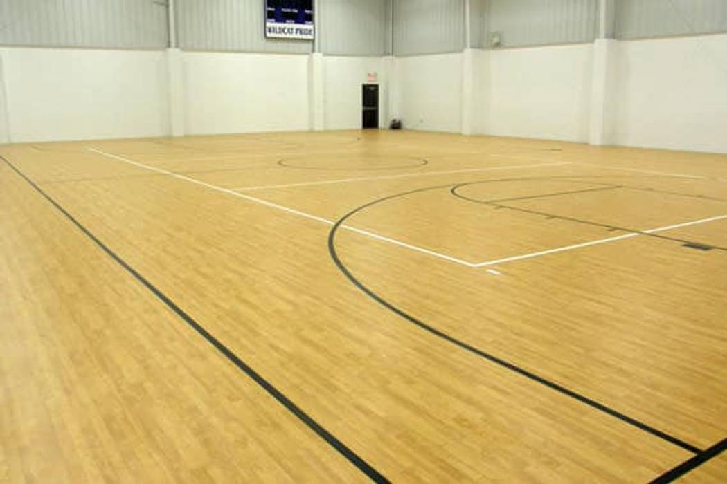 SCHOOL GYM AND HALL WOOD FLOORS SANDING, POLISHING AND RESTORATION, Floor Sanding & Polishing London Ltd Floor Sanding & Polishing London Ltd พื้นที่เชิงพาณิชย์ โรงเรียน