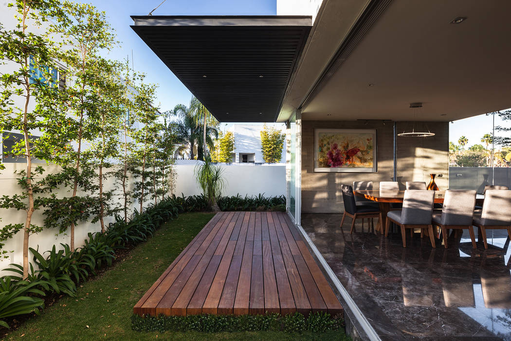 225 House, 21arquitectos 21arquitectos minimalist style balcony, porch & terrace