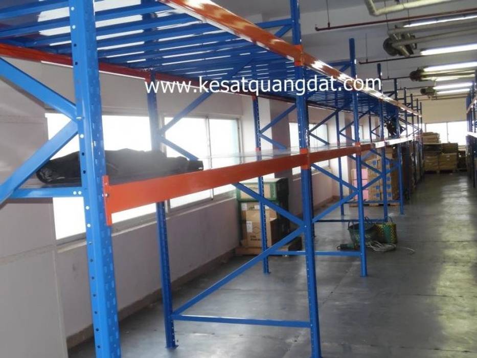 KỆ SẮT ĐỂ PALLET 04 Kệ Sắt Quang Đạt Commercial spaces Văn phòng & cửa hàng