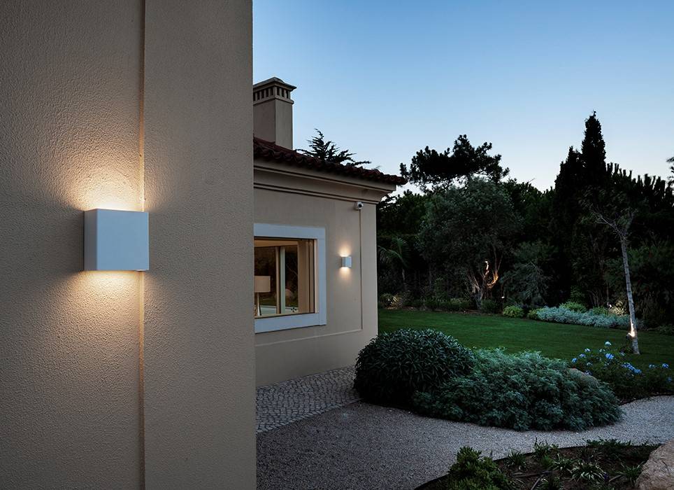 JARDIM CASCAIS Jardins modernos por LIGHT DESIGN PORTUGAL Moderno