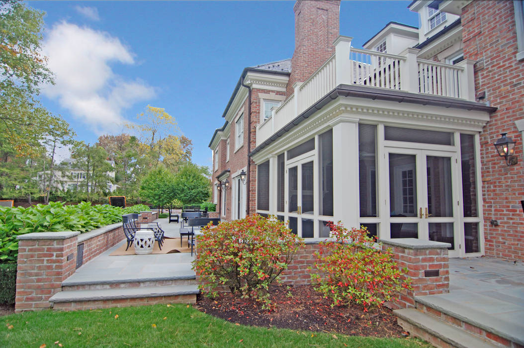 Georgian Colonial, Greenwich, CT by DeMotte Architects DeMotte Architects, P.C. Classic style houses