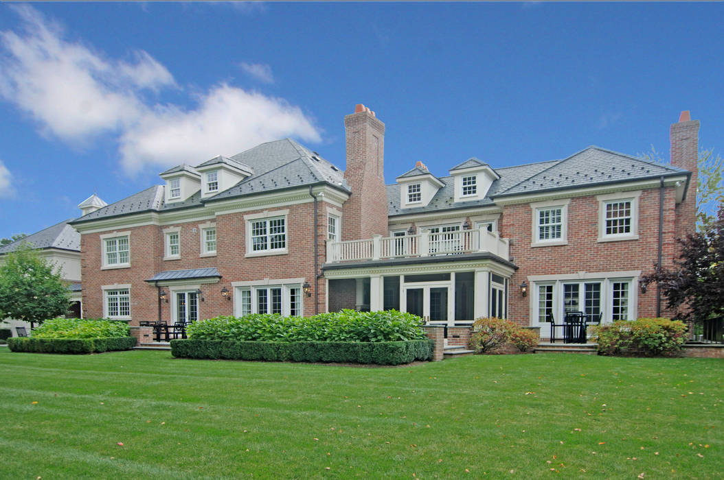 Georgian Colonial, Greenwich, CT by DeMotte Architects DeMotte Architects, P.C. Classic style houses
