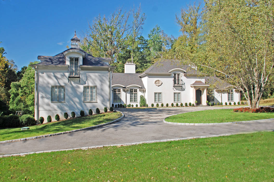 Addition/Remodel, Greenwich CT by DeMotte Architects DeMotte Architects, P.C. Classic style houses