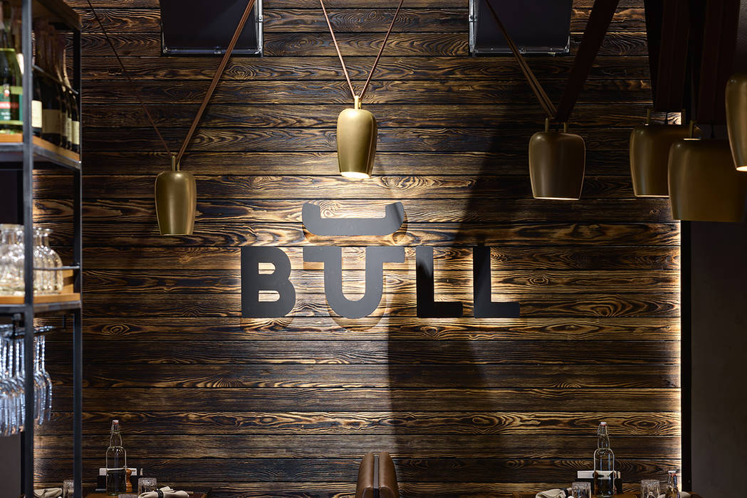 BULL Butcher and Wine. Steakhouse interior, YUDIN Design YUDIN Design Espacios comerciales Locales gastronómicos