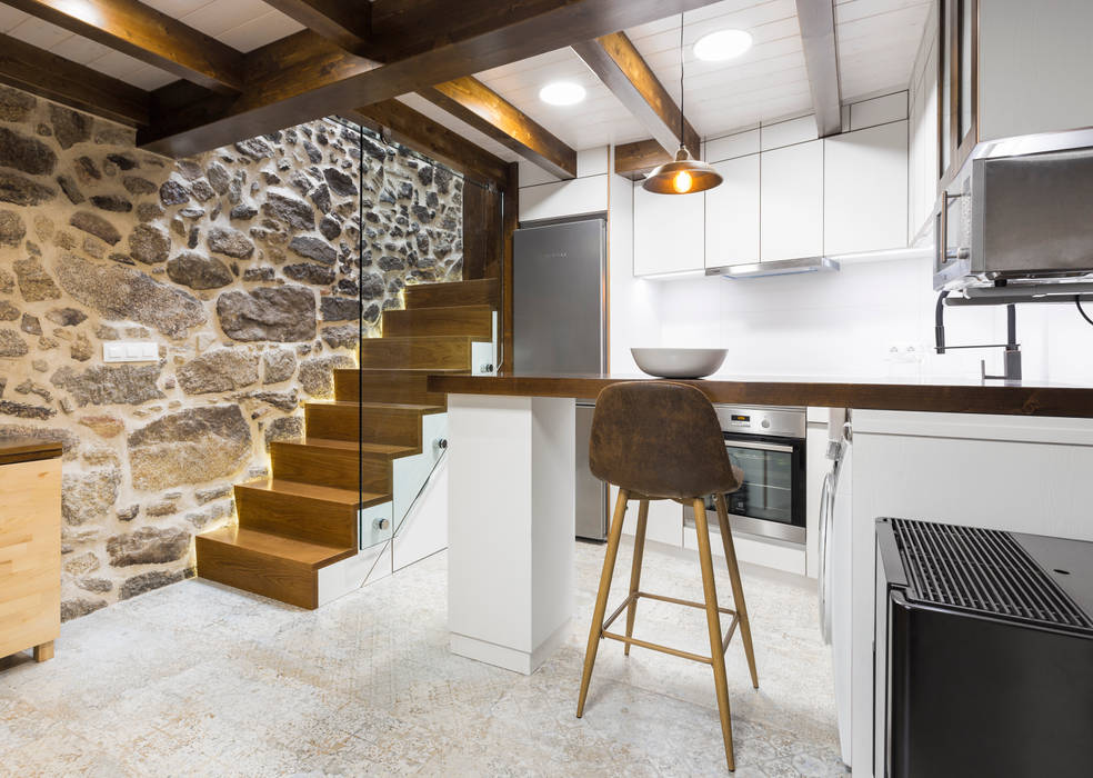 Casa Carro. Cocina homify Escaleras