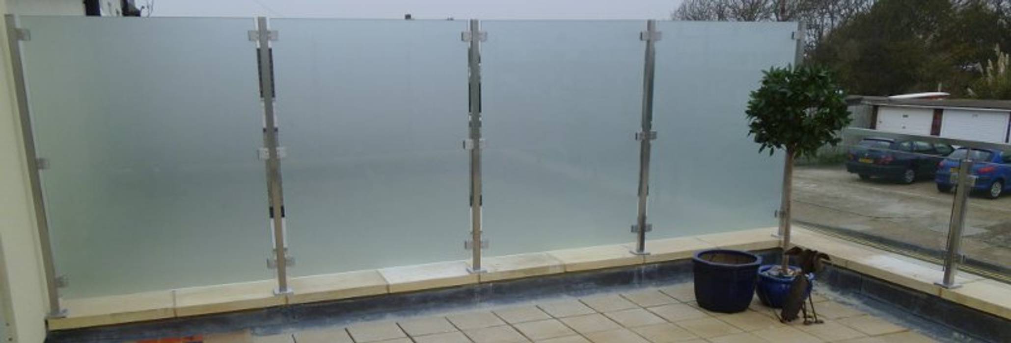 Frosted glass to external balustrade Ion Glass Balcony Glass glass balustrade