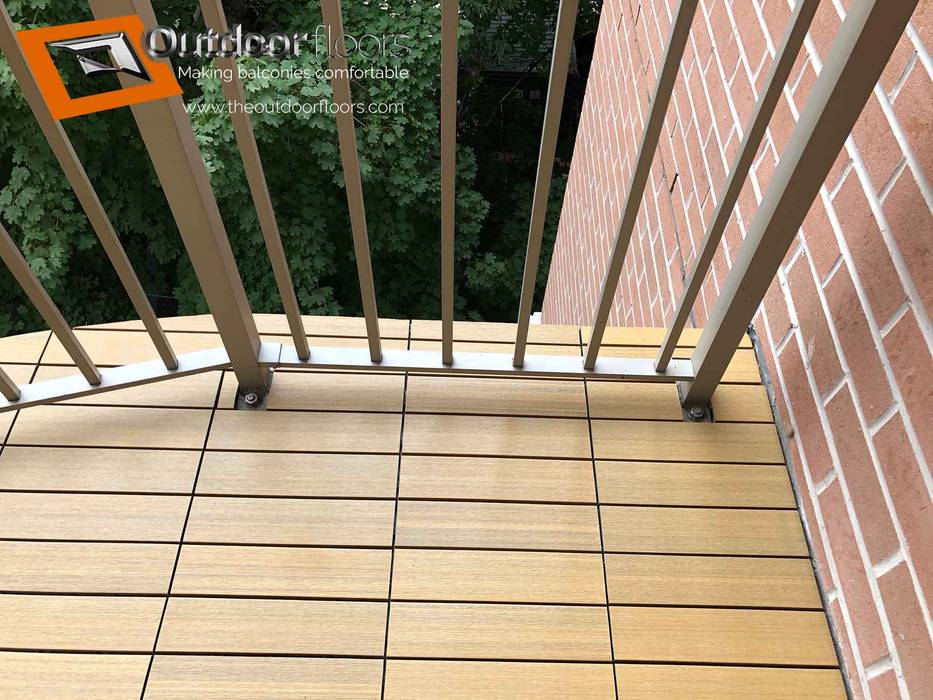 Oak WPC Balcony in Toronto, Outdoor Floors Toronto Outdoor Floors Toronto ระเบียง ไม้ผสมพลาสติก