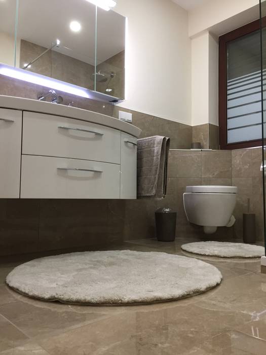 Modernes bad im marmor stil mediterrane badezimmer von ...