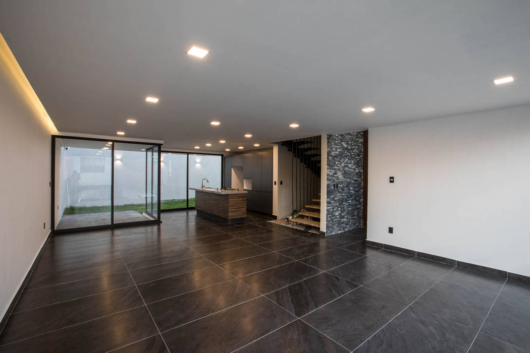 20. CASA VILA TRAZIA, TARE arquitectos TARE arquitectos Colonial style dining room