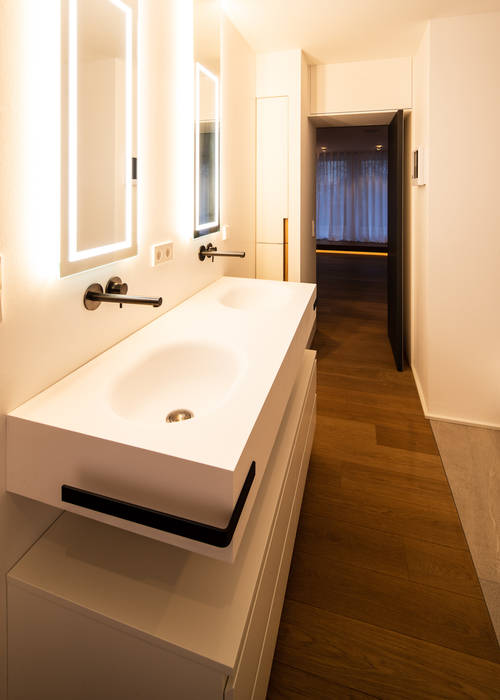 Modernisierung 50er Altbauwohnung, schulz.rooms schulz.rooms Salle de bain moderne