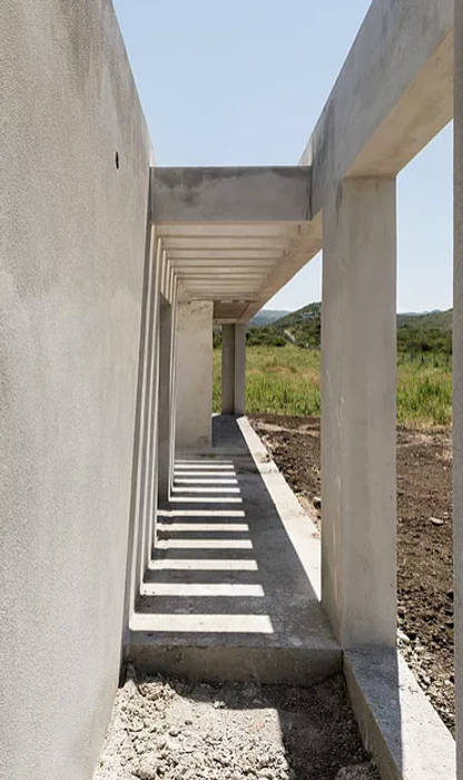 Diseño y construcción de Casa Blanca en "La Hornilla" por 1.61 Arquitectos, 1.61arquitectos 1.61arquitectos 一戸建て住宅