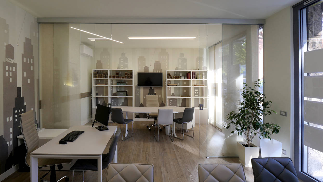 Progetto di uno Studio Immobiliare a Roma, Pamela Tranquilli Pamela Tranquilli Commercial spaces Khu Thương mại