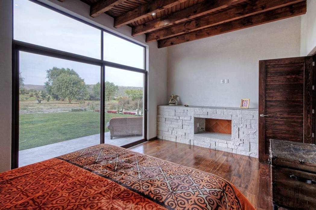 Casa Onix en San Miguel de Allende, VillaSi Construcciones VillaSi Construcciones Modern Bedroom