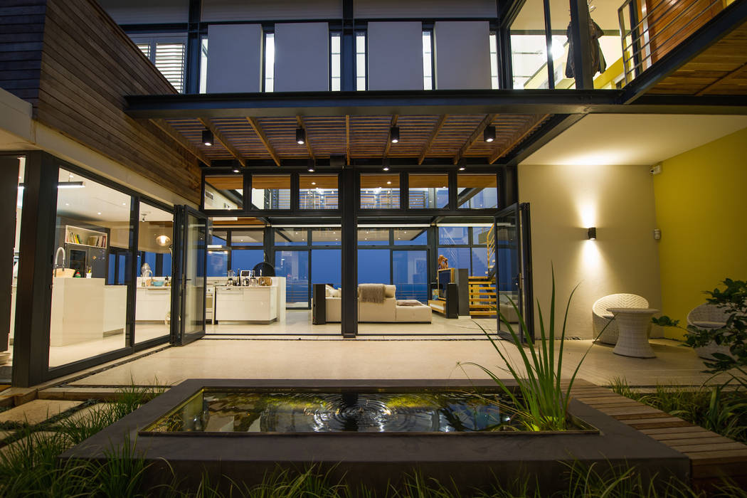 House on North Coast, John Smillie Architects John Smillie Architects Moderner Balkon, Veranda & Terrasse