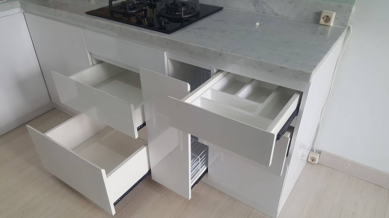 Kitchen Set - White (Apartment), Tatami design Tatami design Built-in kitchens