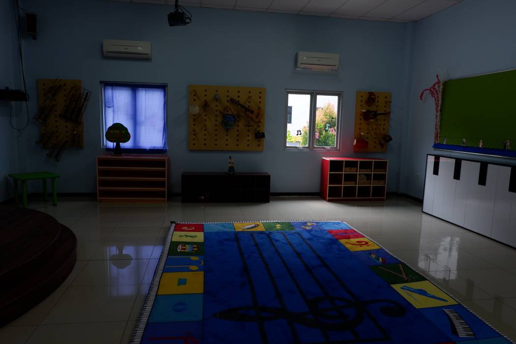 Music Classroom - BSD , Tatami design Tatami design Ruang Komersial Sekolah