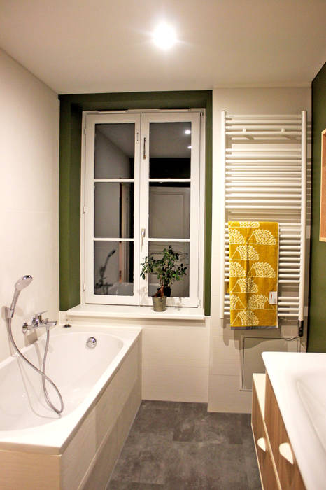 APPARTEMENT T4 A STRASBOURG, Agence ADI-HOME Agence ADI-HOME Modern bathroom Concrete