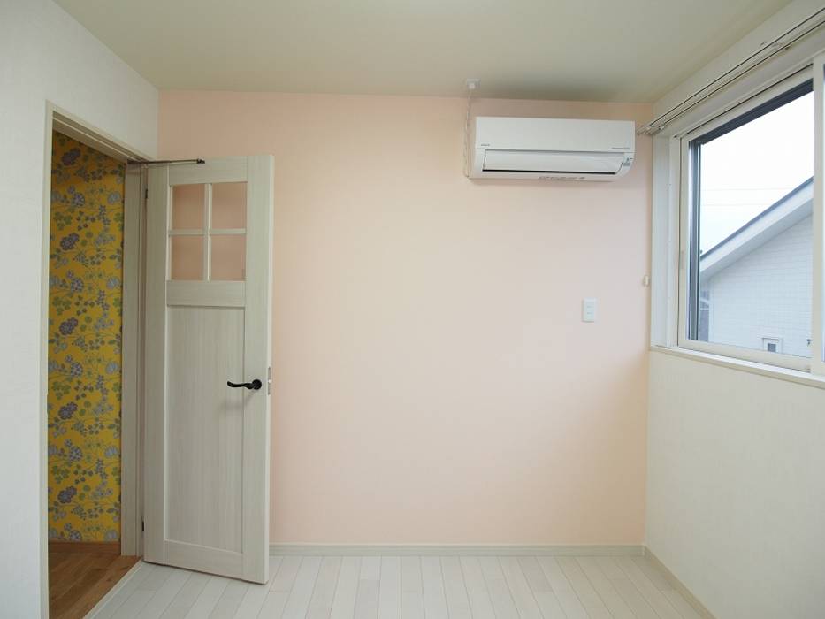 Hillside House, 徳永建築事務所 徳永建築事務所 Girls Bedroom