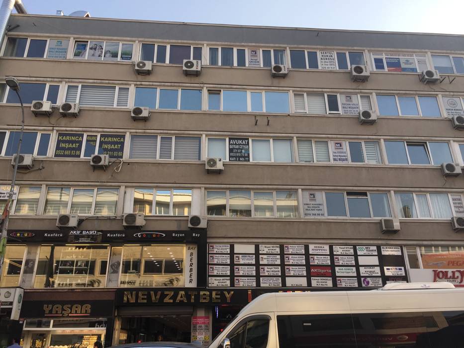 Nevzat Bey İş Merkezi / Çatı İzolasyon/Maltepe, Milana Tadilat Dekorasyon Milana Tadilat Dekorasyon Flat roof