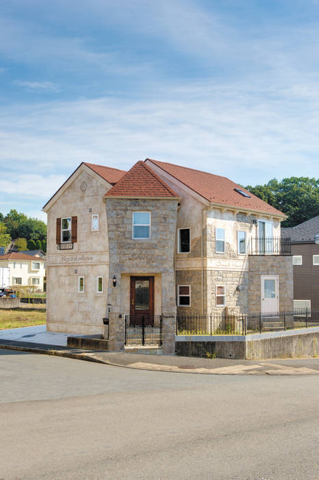有限会社グリーンアンドハウス Casas De Estilo Clasico Homify