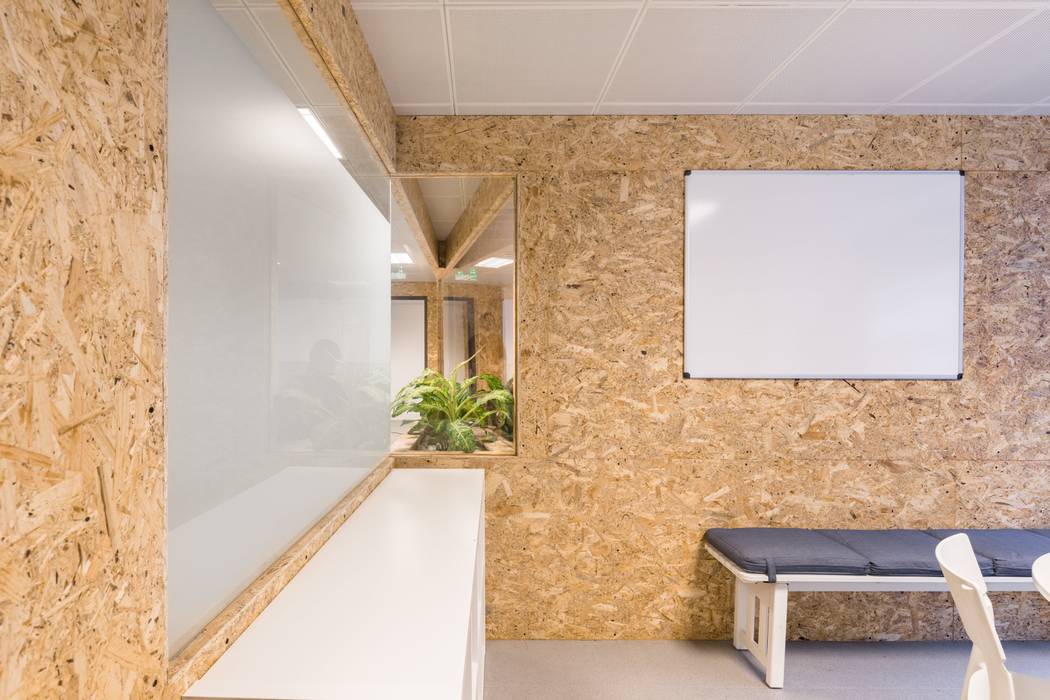 A5O125, Boost Studio Boost Studio Commercial spaces Plywood Office buildings