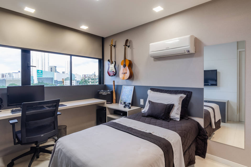 Reforma em Apartamento com toque classico e moderno, em tons claros, Arquitetura Sônia Beltrão & associados Arquitetura Sônia Beltrão & associados ห้องทานข้าว แผ่น MDF