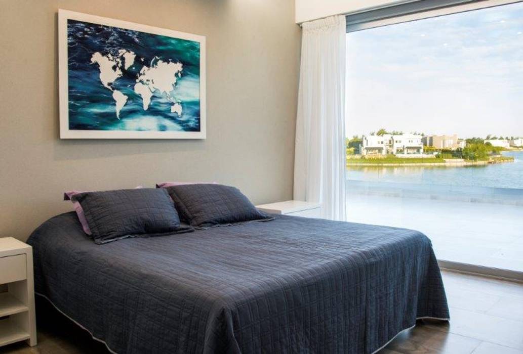 Casa La Reserva Cardales: Dormitorios de estilo  por ARQCONS Arquitectura & Construcción