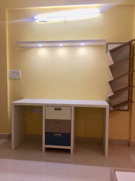 Mrs.Alifiya's Residence, Mahaveer Reviera, J.P.Nagar, Bangalore, Design Space Design Space Modern study/office Desks