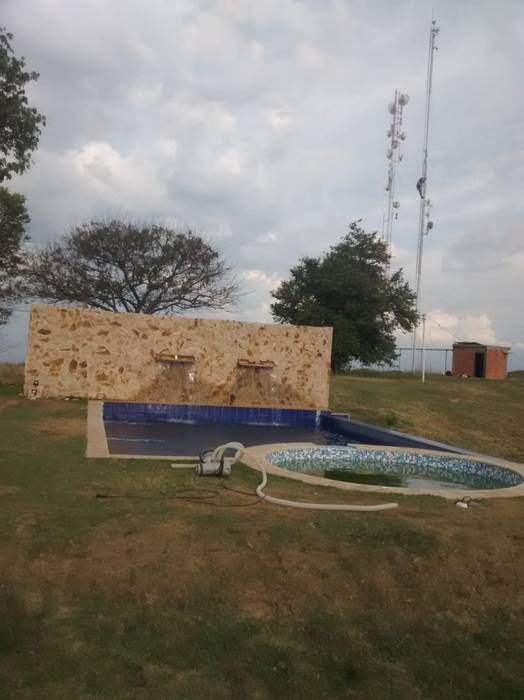 Piscina golondrinas, Am arquitectura Am arquitectura Minimalistische Pools