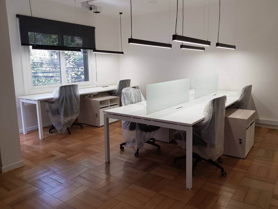 Mobiliario para Coworking en Santiago por SIMPLEMENTE AMBIENTE, SIMPLEMENTE AMBIENTE mobiliarios hogar y oficinas santiago SIMPLEMENTE AMBIENTE mobiliarios hogar y oficinas santiago Commercial spaces Office spaces & stores