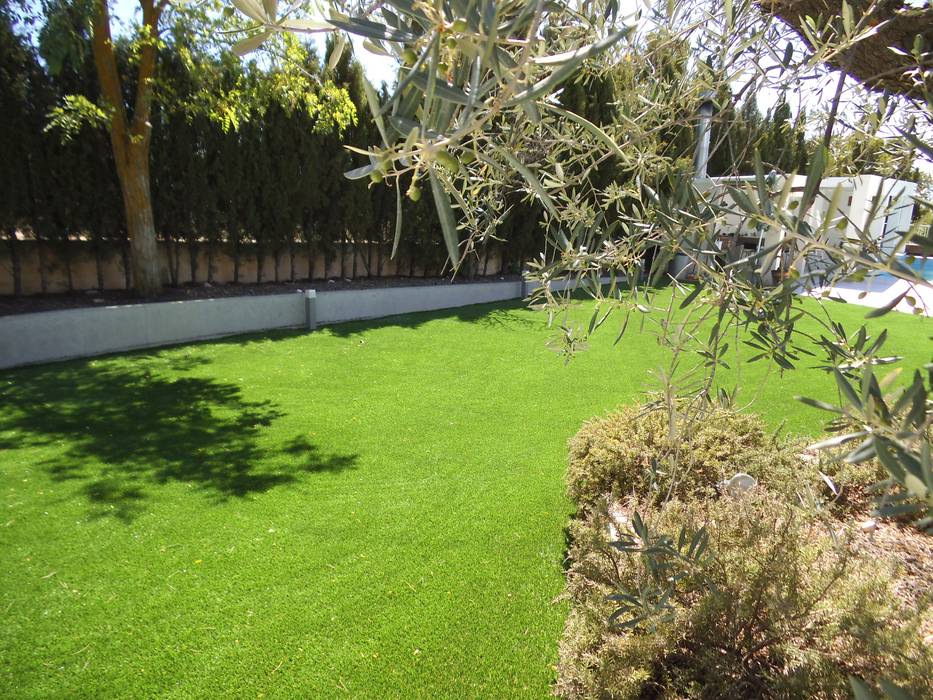 Proceso de instalación de césped artificial Albergrass para una obra en la ciudad de Ibi, Alicante, Albergrass césped tecnológico Albergrass césped tecnológico Taman Gaya Mediteran