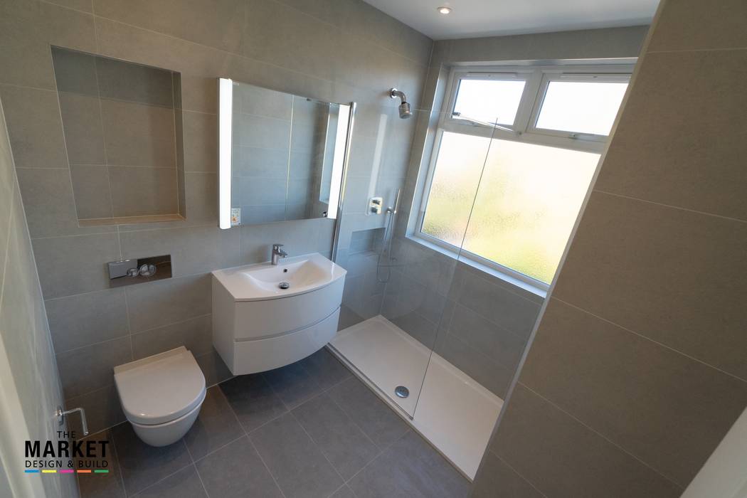 Ealing Loft Conversion, The Market Design & Build The Market Design & Build Modern bathroom