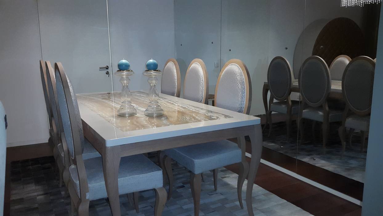 Sala refeições BATUKE Salas de jantar clássicas mesa led,cadeira estofada,parede de espelhos