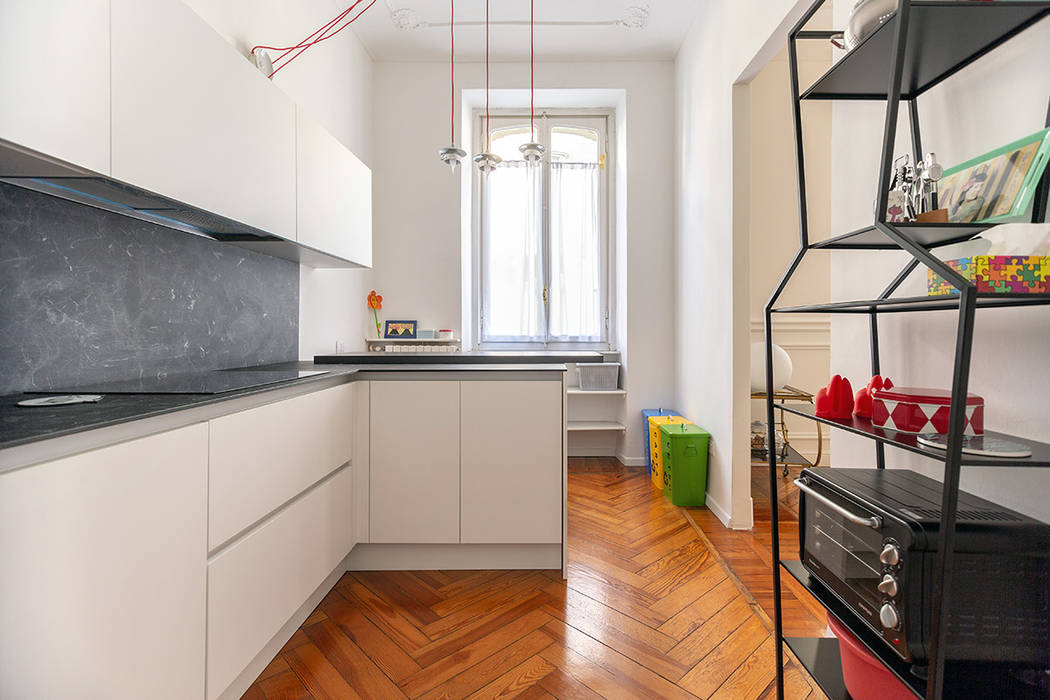 Ristrutturazione Appartamento di 100mq a Torino, quartiere Crocetta, Facile Ristrutturare Facile Ristrutturare Built-in kitchens