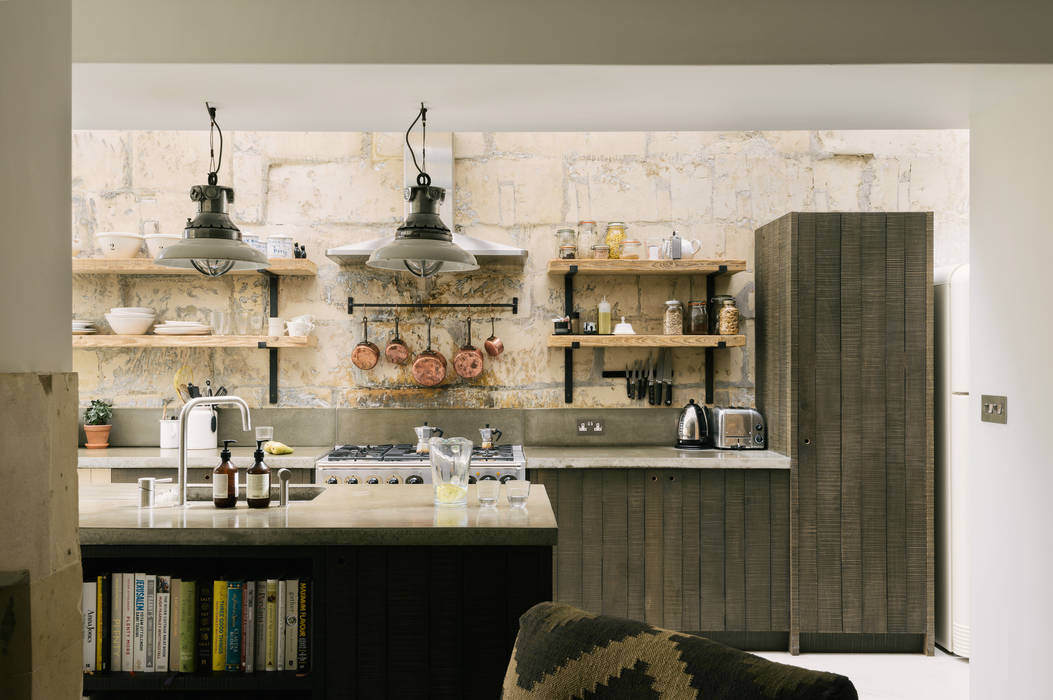 The Bath Larkhall Kitchen deVOL Kitchens 인더스트리얼 주방 kitchen island,sebastian cox,concrete,hanging rail,beech,pendant lighting