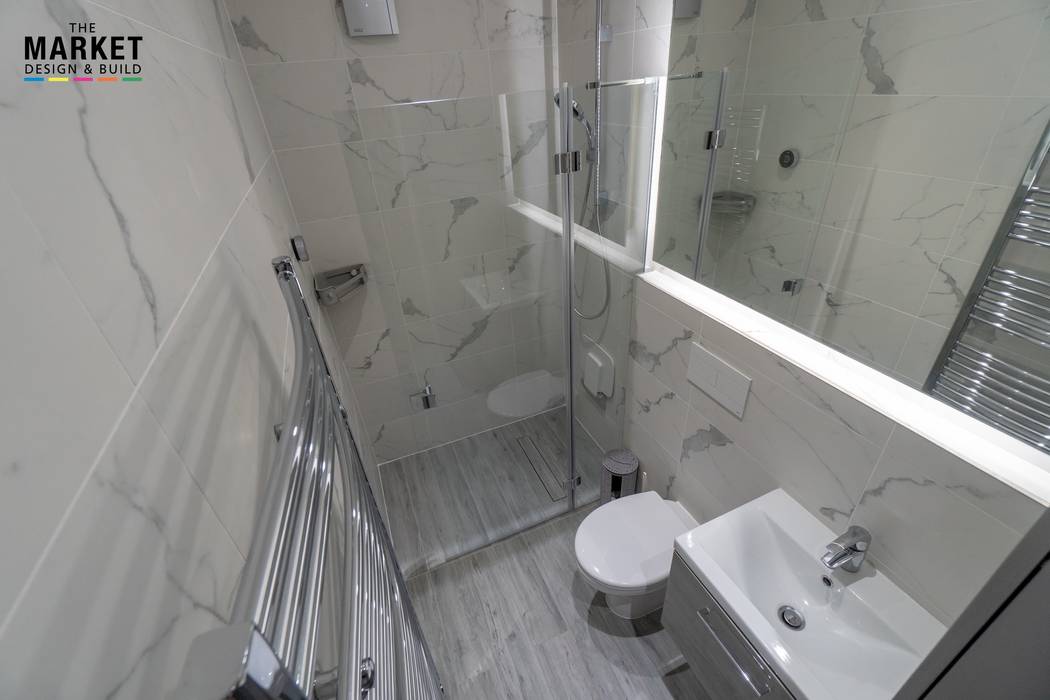 Twickenham Double Storey Rear Extension , The Market Design & Build The Market Design & Build Modern bathroom