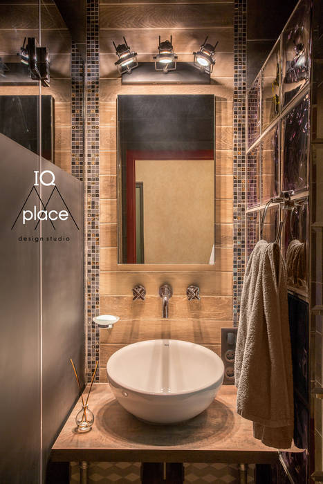 Лофт в Ромашково, IQ Place Design IQ Place Design Phòng tắm gốm sứ