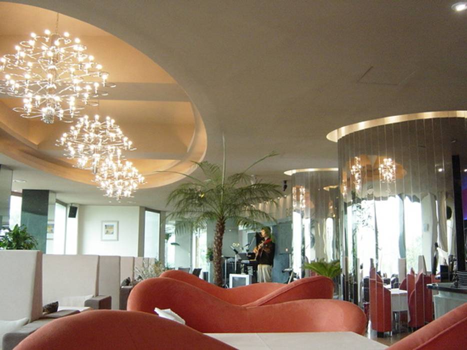 BELLAGIO Hotel Restaurant, AVANT DESIGN GROUP AVANT DESIGN GROUP Commercial spaces Gastronomy